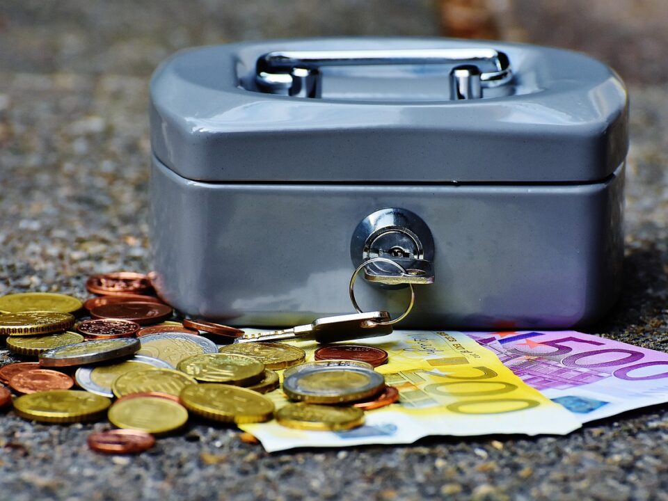 cashbox 1642989 1280